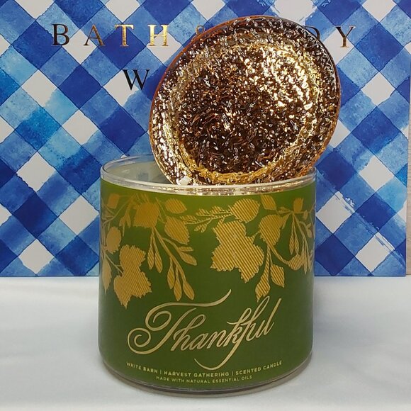 WHITE BARN 3-WICK CANDLE 'HARVEST GATHERING' w/DECORATIVE TOP & WRAP - Picture 7 of 16